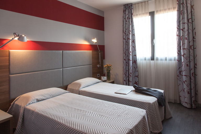 Bedroom 2, Hotel del Parco, Pavia