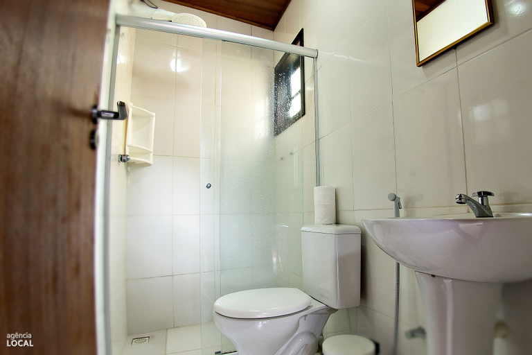 Bathroom 5, Pousada Bugio, Angra dos Reis