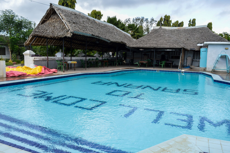 Sport & Beauty 5, Sanana Conference Center and Holiday Resort, Nyali