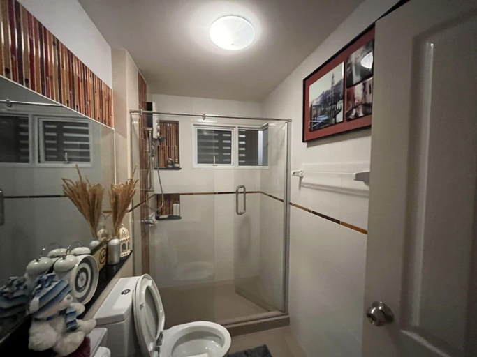 Bathroom 4, Autta House, Bang Khen