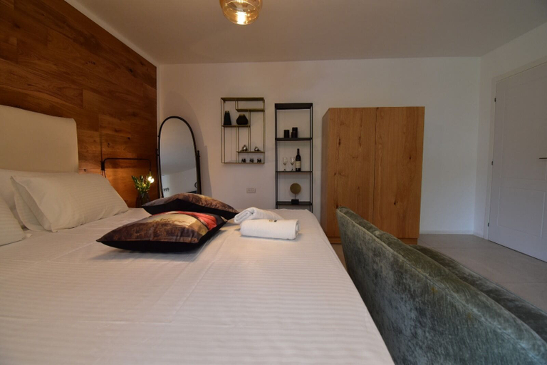Bedroom 3, Estate Spa
