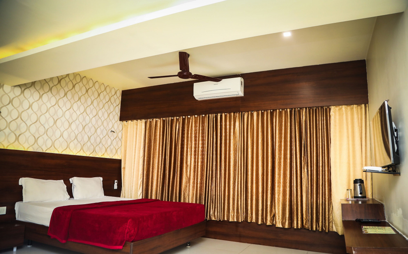 Bedroom 2, Sai Nidhi By Glitz Hotels Mindspace Airoli, Thane