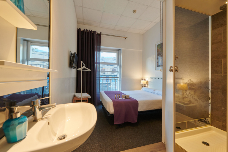 Others 5, Hostal Mayerling Centro, Barcelona