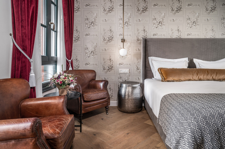 Bedroom 3, Zamarin Hotel