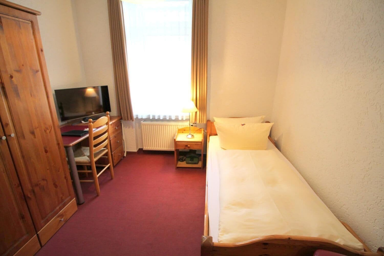 Bedroom 4, Hotel Burgk, Dresden