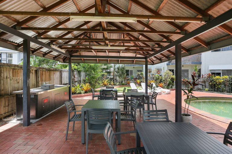 Food & Drinks 4, Citysider Cairns, Cairns