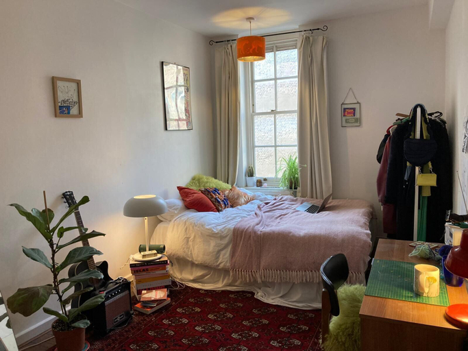 Bedroom 3, Charming 3-bed Apartment in London, London