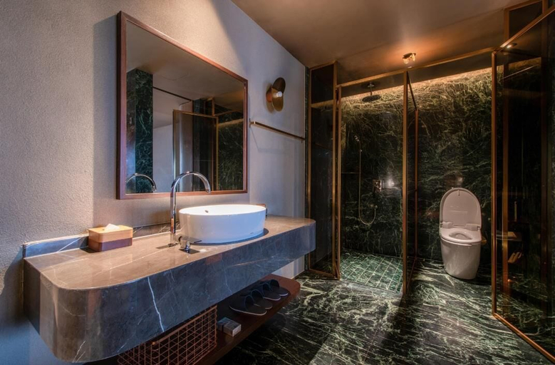 Bathroom 5, Hotel Karen, Hangzhou