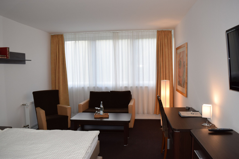 Bedroom 3, Landhotel Weisses Ross, Bad Kissingen