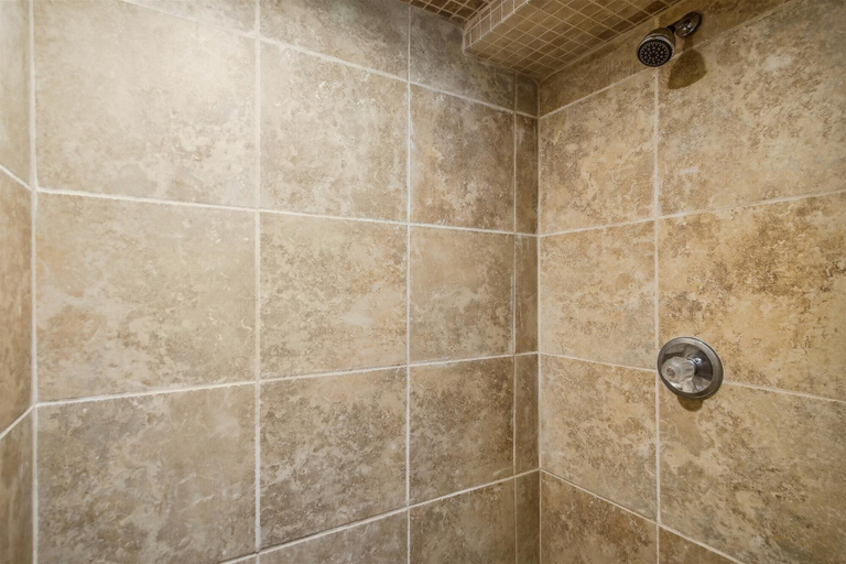 Bathroom 5, Turtle Bay, Galveston