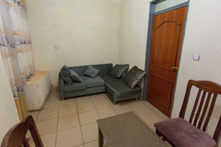 Others 5, Medi Motel, Gasabo