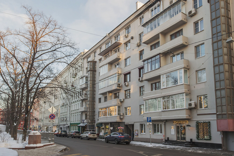 Exterior & Views, GMApartments 3 rooms at Patriarshie Ponds, Northern