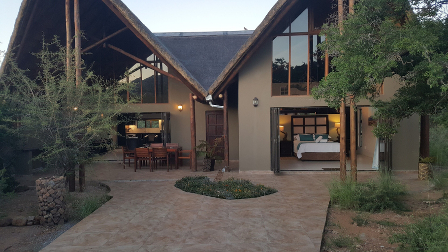 Exterior & Views 2, Morokolo Safari Lodge Self-catering, Bojanala