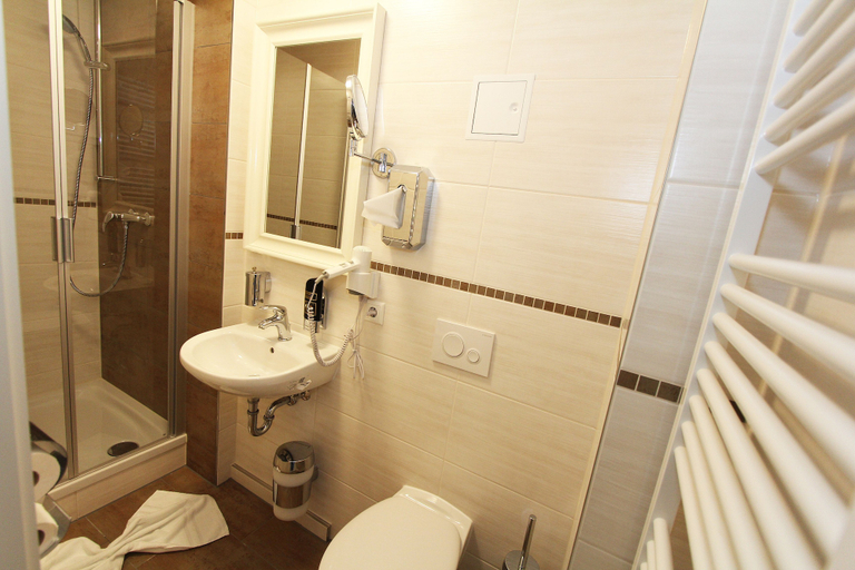 Bathroom 5, Pension Villa Colosseo, Schmalkalden-Meiningen