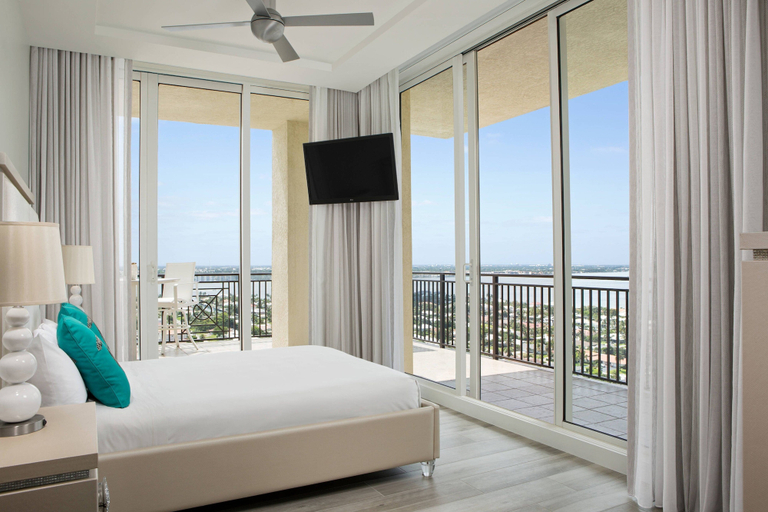 Bedroom 4, Palm Beach Marriott Singer Island Beach Resort & Spa, Palm Beach