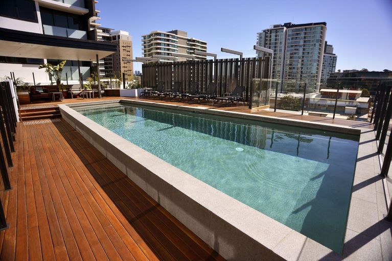 Sport & Beauty 3, Alcyone Hotel Residences, Hamilton