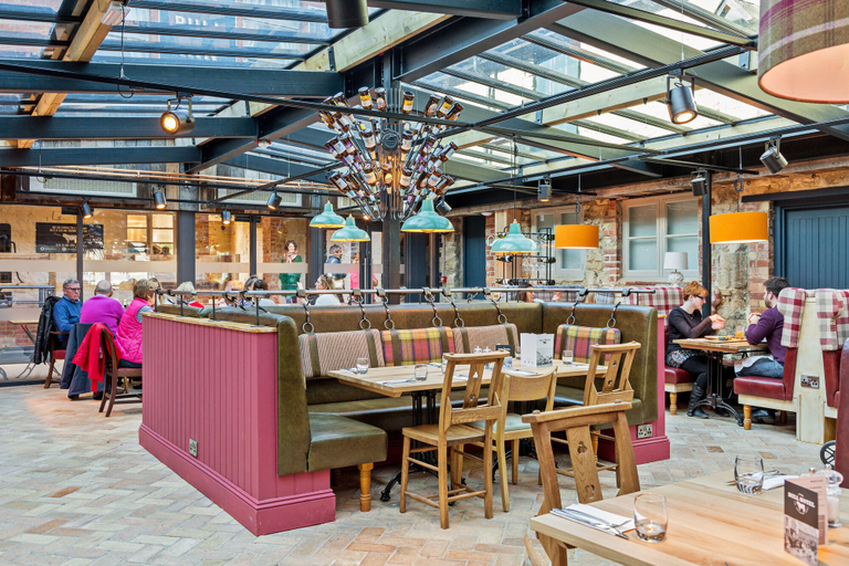 Food & Drinks 4, The Bull Hotel, Milton Keynes