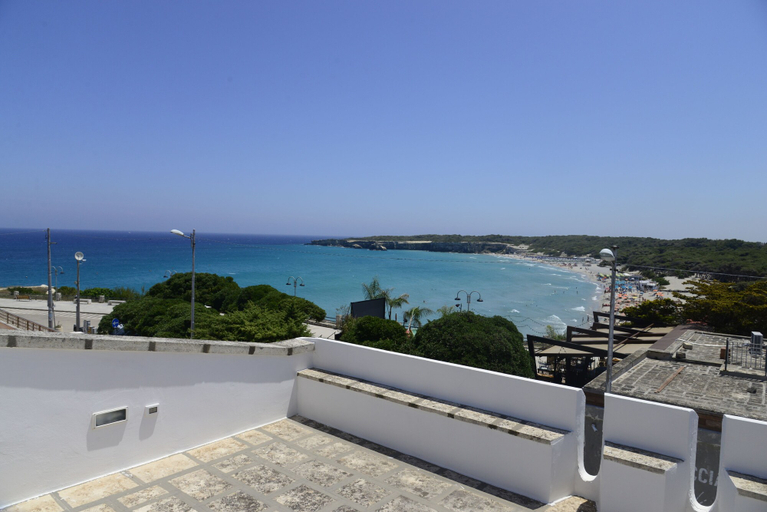 Others 4, Radici Mare B&B, Lecce