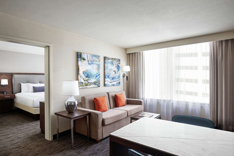 Bedroom 3, Embassy Suites by Hilton Fort Worth Downtown, Fort Worth