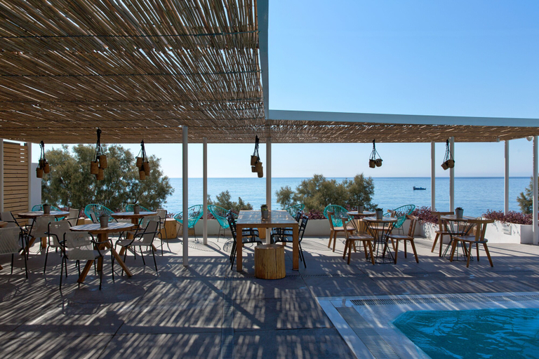 Food & Drinks 5, Kamari Beach, South Aegean