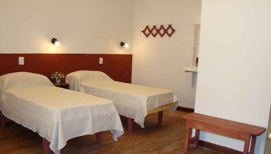 Bedroom 2, Posada Casa de Borgoña, Capital