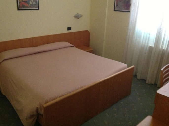 Bedroom 2, Hotel Valchiosa, Sondrio