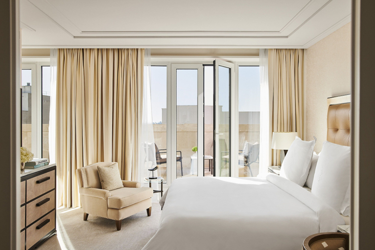 Bedroom 3, Four Seasons Hotel Madrid, Madrid