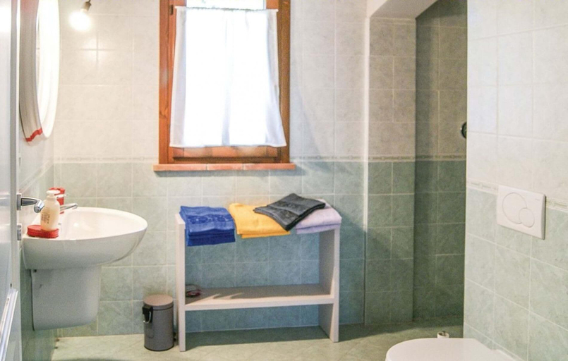 Bathroom, Villa Altea, Pisa