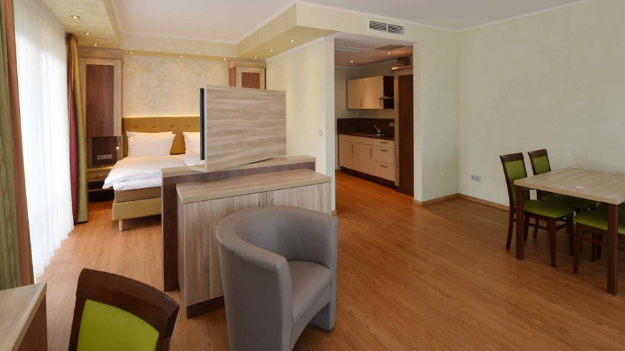 Bedroom 4, Rheinhotel LARUS, Mayen-Koblenz