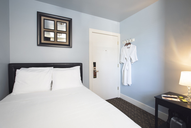 Bedroom 3, Ballard Inn, Seattle