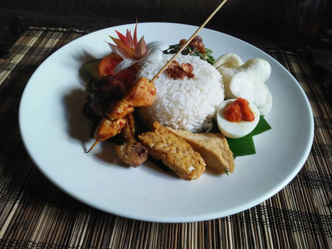 Food & Drinks 5, Kubu Taru, Karangasem