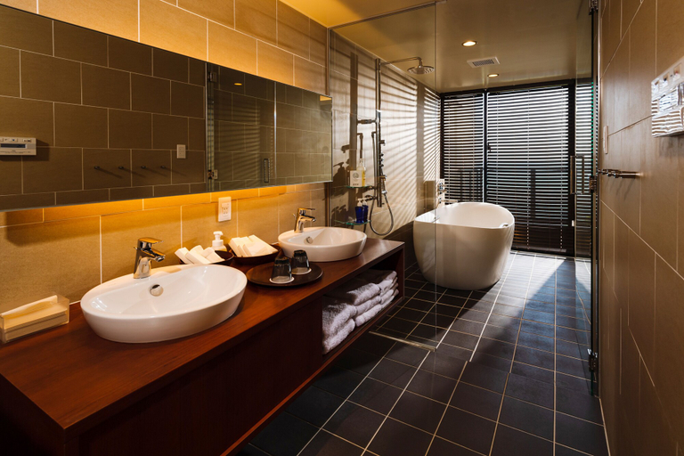 Bathroom 4, Condominium NOOSA, Nago