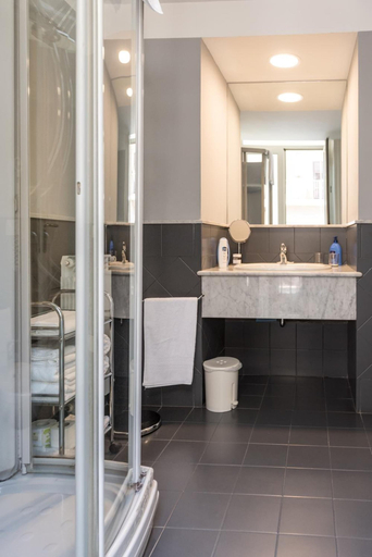 Bathroom 4, Palazzo Pantaleo, Palermo