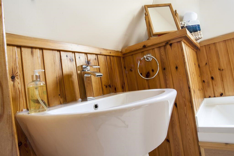 Bathroom 5, Kettle House B&B, Highland
