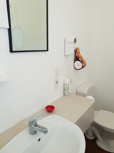 Bathroom 4, Aroa Beachside Resort, Rorotonga