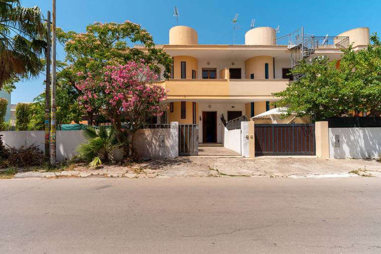 Exterior 4, 3055 Villetta Sunset by Barbarhouse, Lecce