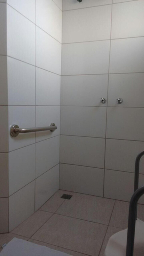Bathroom 4, Hotel Casas Novas, Penápolis