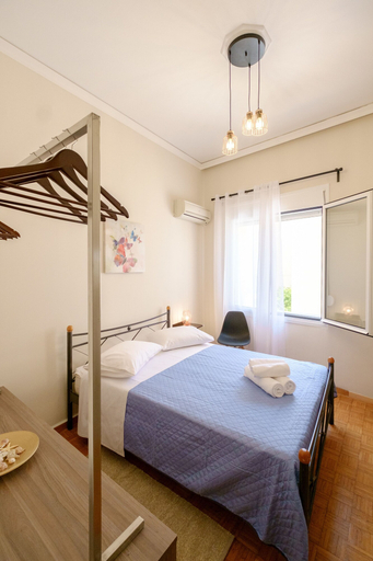 Bedroom 2, Home with Courtyard in Heart of Old Town, Crete