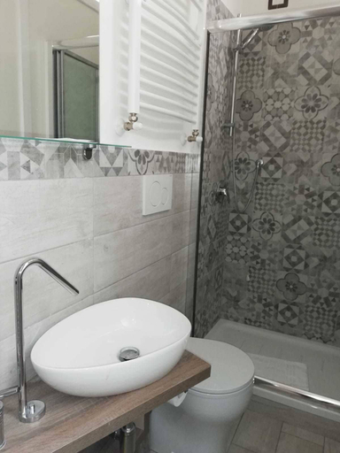 Bathroom 5, GH Casa Vicenza, Rome