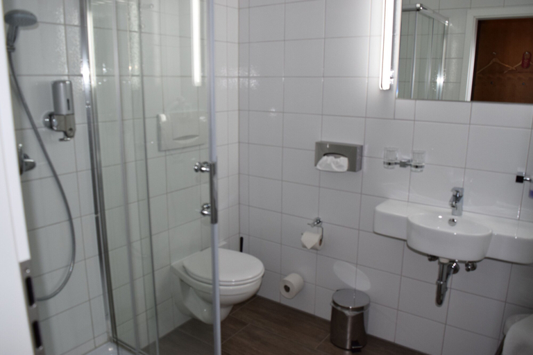 Bathroom 4, Landhotel Weisses Ross, Bad Kissingen