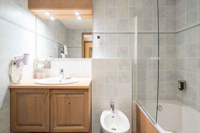 Bathroom 4, La Ferme du Lac, Haute-Savoie