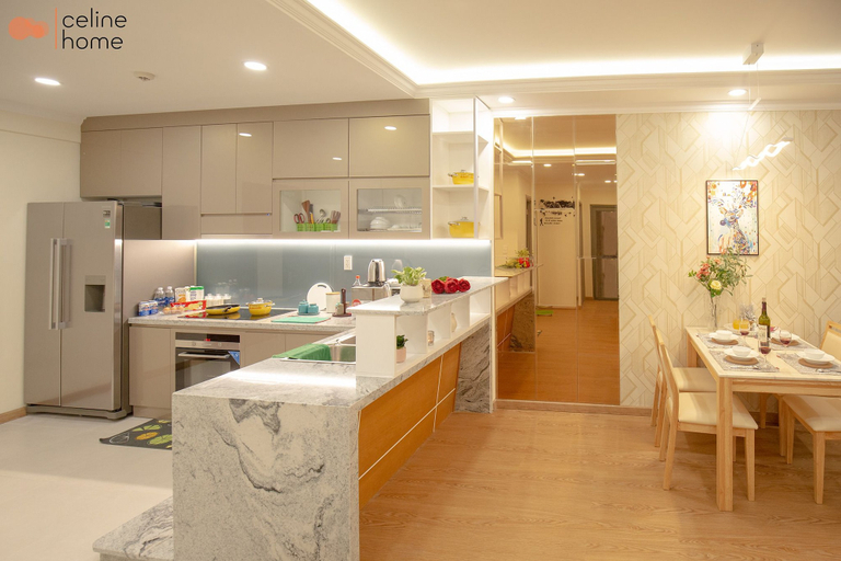 Food & Drinks 3, Celine Home The Gold View, District 4
