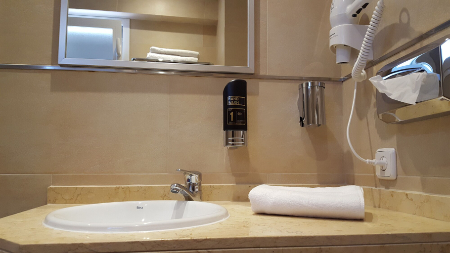 Bathroom 4, Hotel Creta Paguera, Baleares