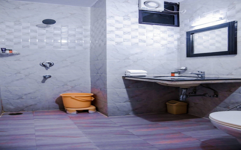 Bathroom 5, Nahar Singh Haveli, Jaipur