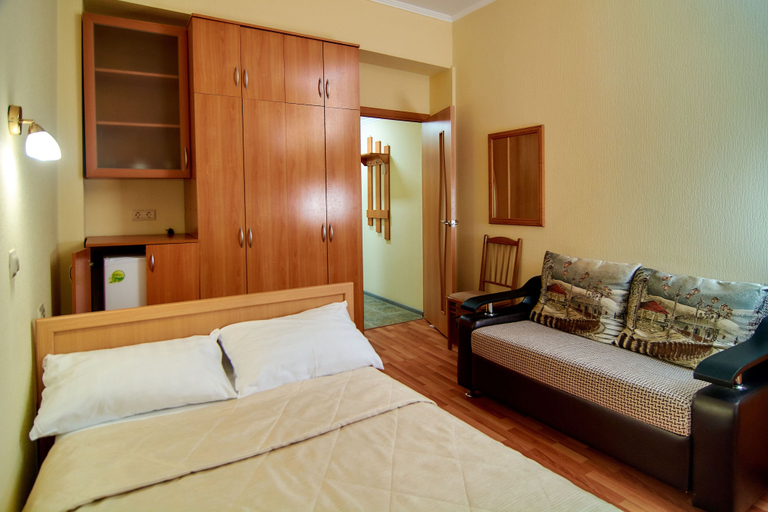 Bedroom 3, Sanatoriy Rodnik, Kislovodsk