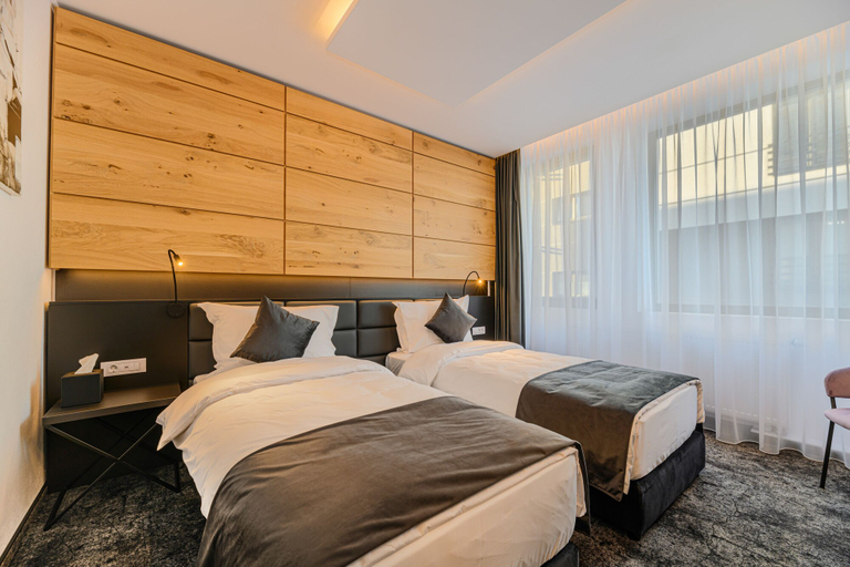 Bedroom 2, B THE HOTEL, Sfantu Gheorghe