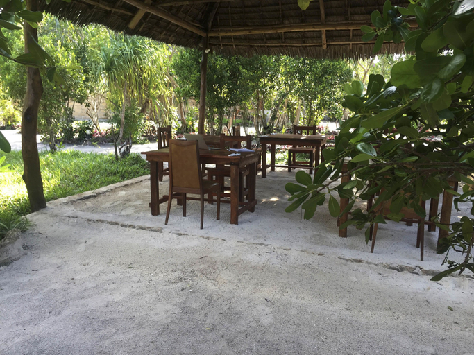 Food & Drinks 5, Mount Zion Lodge, Kati