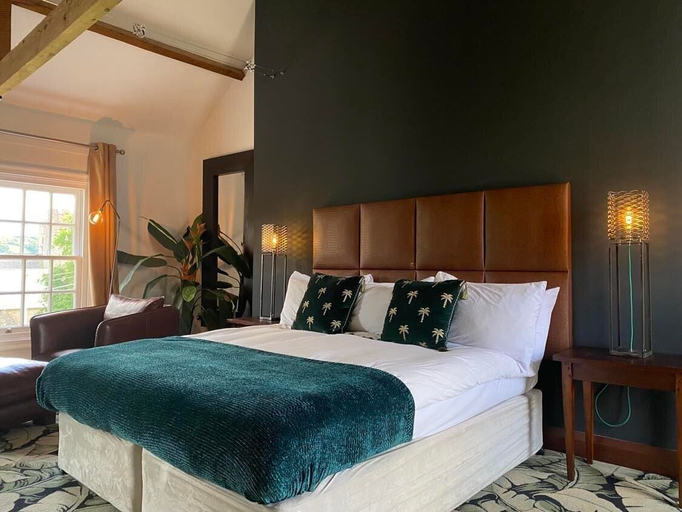 Bedroom 2, The Cawdor, Carmarthenshire