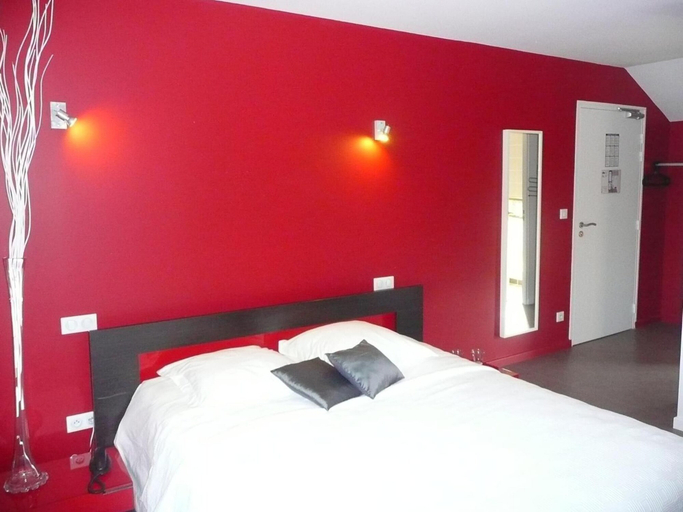Bedroom 4, Hotel le Saint Aubin, Sarthe