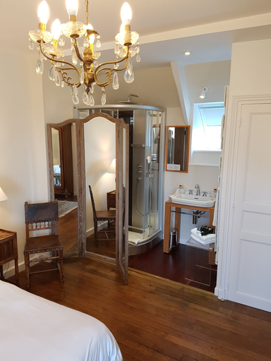Bedroom 3, Manoir de Kergrec'h, Côtes-d'Armor